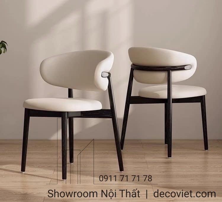 ghế ăn gỗ bọc vải sang trọng, êm ái khi ngồi