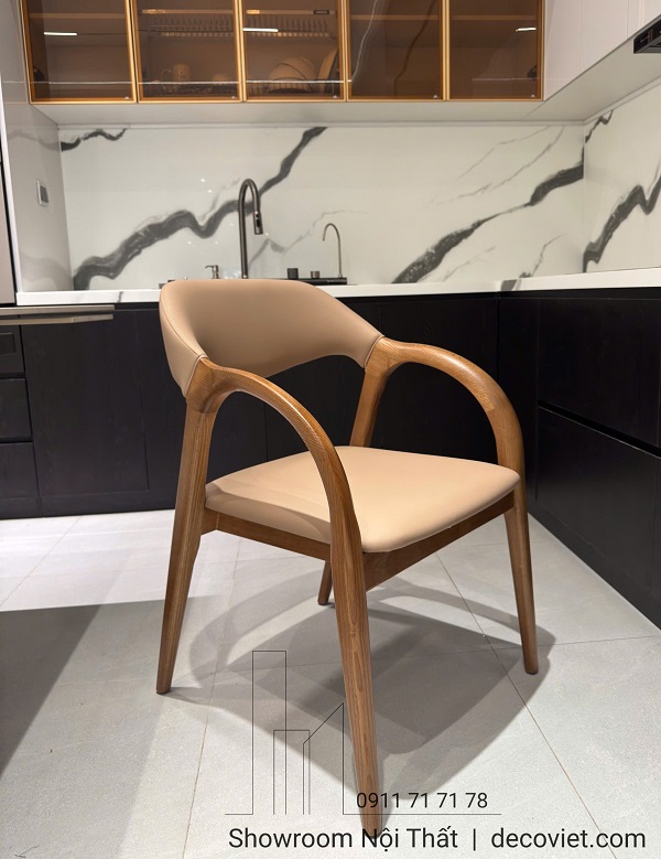 Ghế gỗ bàn ăn tay vịn bo cong liền khối sang trọng