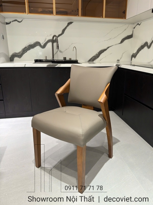 Ghế ăn gỗ Ash bọc da cao cấp thiết kế cong lưng êm ái sang trọng