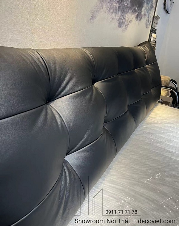 Phòng ngủ ấm áp với giường ngủ bọc da cao cấp