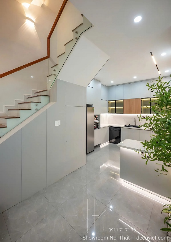 góc nhìn tổng quan khu bếp nhà phố 3 tầng hiện đại