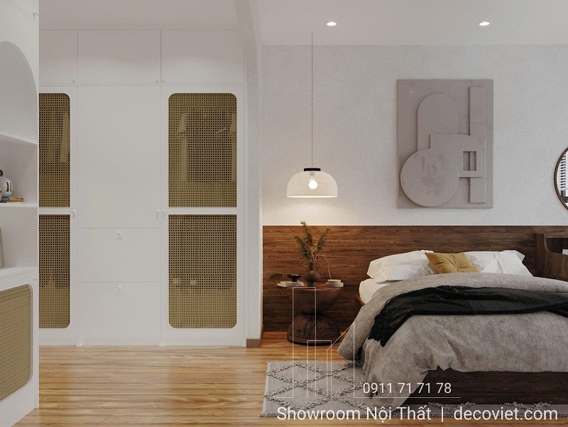 Mọi chi tiết trong phòng được tiết chế ở mức tối giản nhưng vẫn đủ đầy tiện nghi.