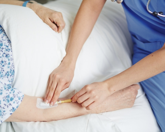 Truyền nước biển tại nhà TP.HCM