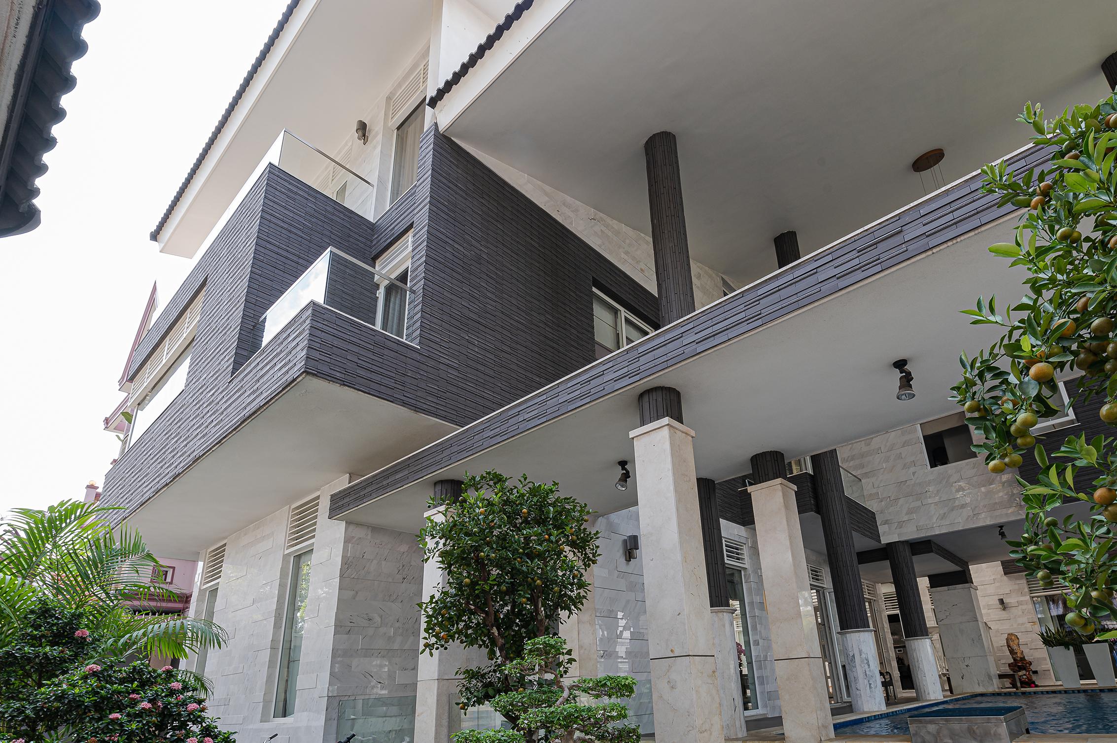 Gach inax New I-Concept Trape INAX-3040B-TRP dung trang tri cho ngoi nha