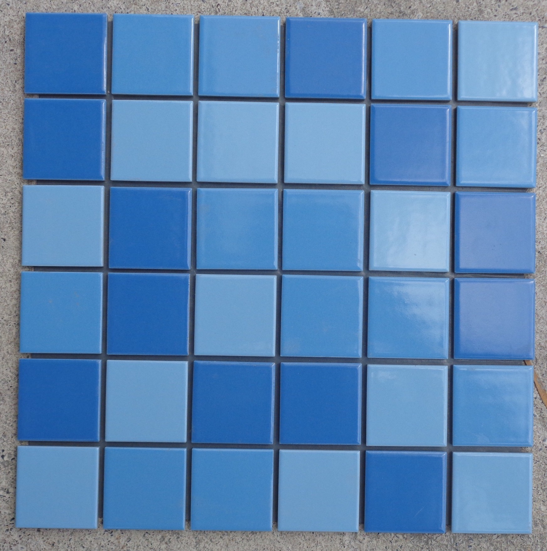 Hinh anh thuc te gach mosaic ho boi inax-47-pol-b1,b2,b3