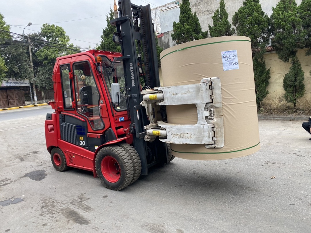 Xe Nâng Điện 3 Tấn Kẹp Cuộn Giấy