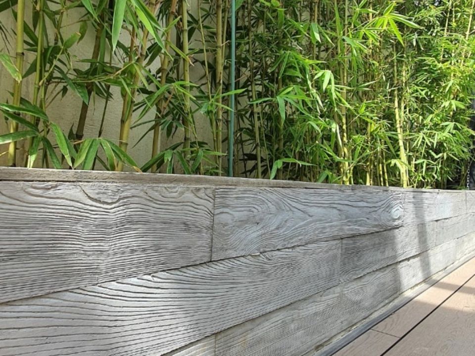 Gạch vân gỗ có thể sử dụng cho ngoại thất.