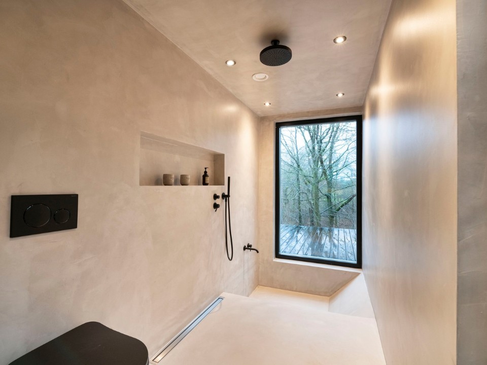 Microcement có thể thi công trên nhiều bề mặt, góc, cạnh mang lại tính liền mạch, đồng nhất (Ảnh sưu tầm)