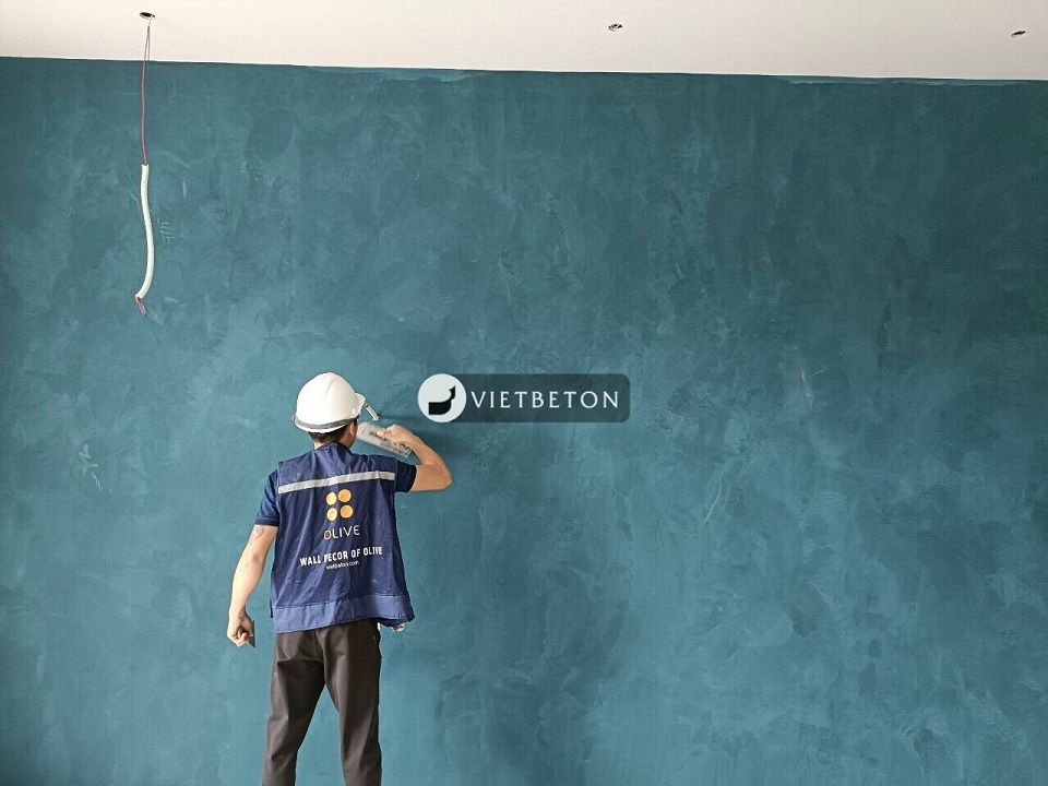 Vietbeton thi công tường hiệu ứng bê tông bằng sơn bê tông thế hệ mới