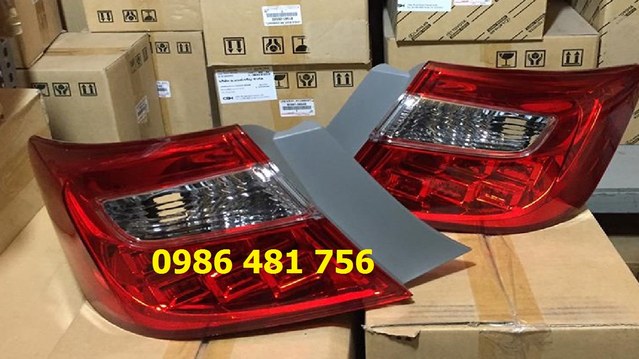 Đèn Hậu Toyota Camry 2015