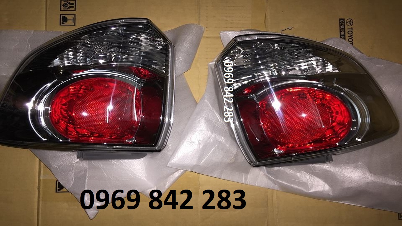 Đèn Hậu Ngoài Toyota Fortuner 2013