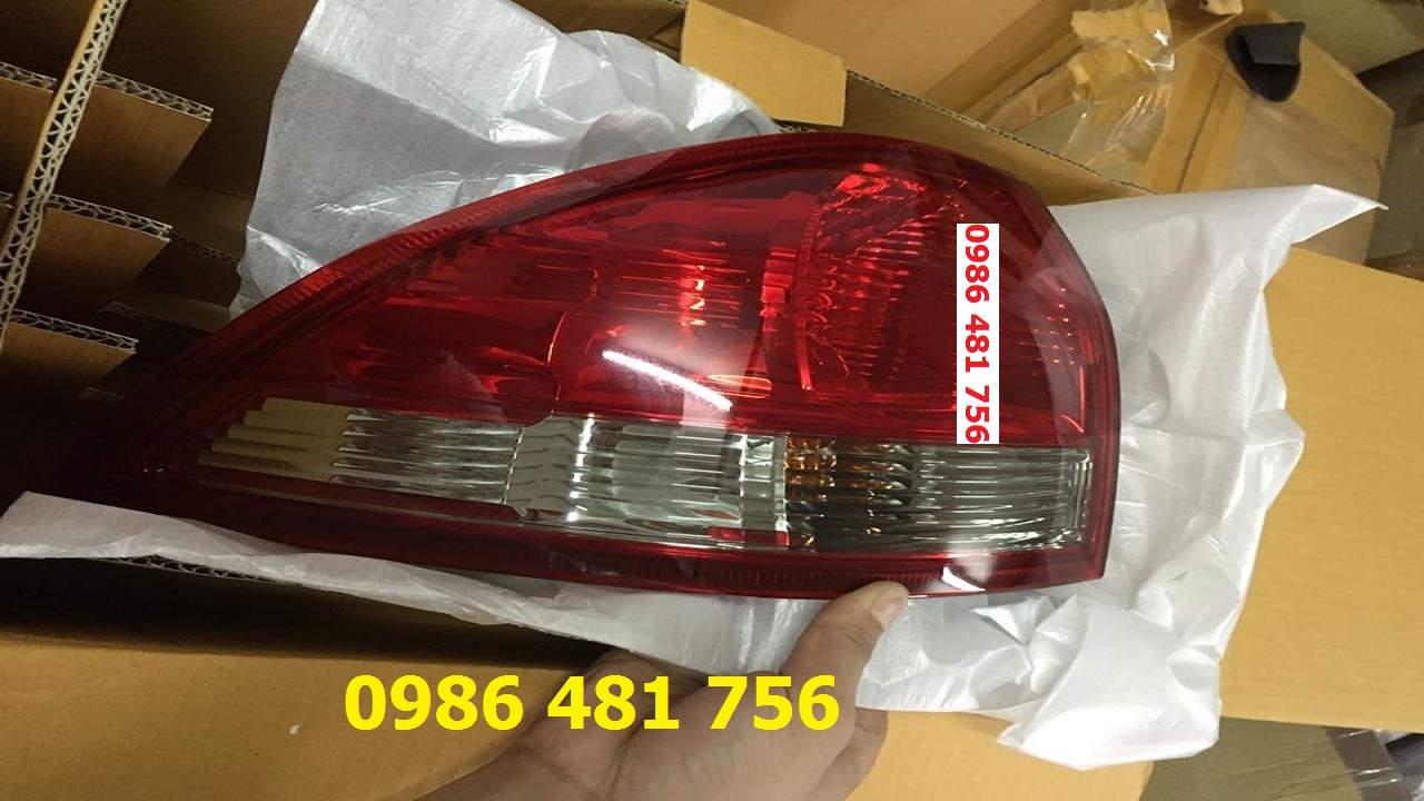 Đèn Hậu Ngoài Mitsubishi Pajero Sport