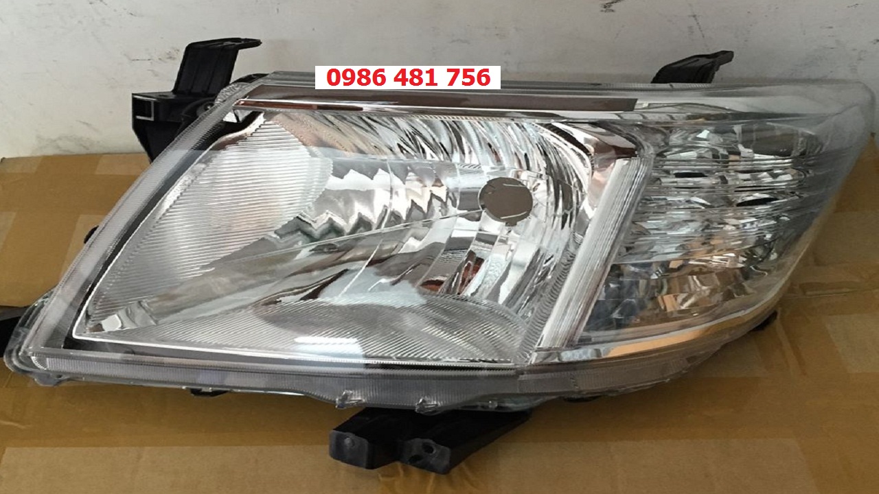 Đèn Pha Toyota Hilux 2013