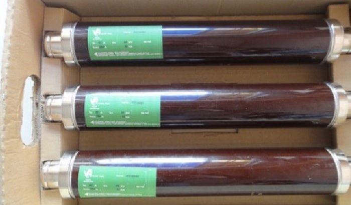 Cầu chì trung thế