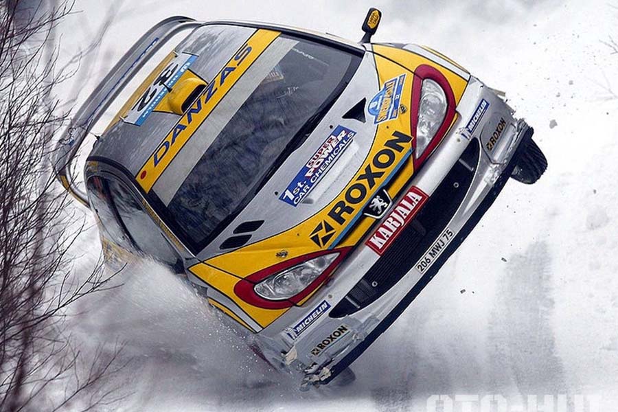 cach-xu-ly-o-to-bi-mat-phanh-1