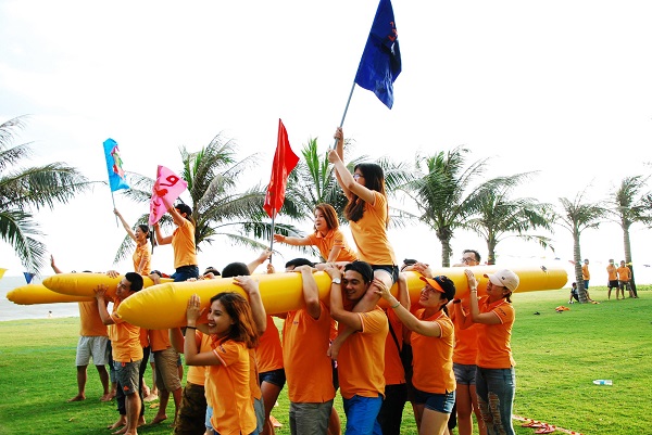 Tổ chức teambuilding, hoạt động ngoài trời