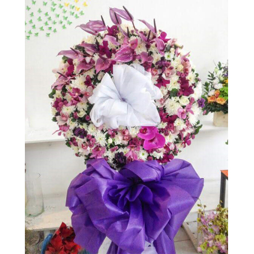 Mẫu hoa chia buồn tại shop tươi Vườn Hoa Xinh - Shop hoa tại Tphcm