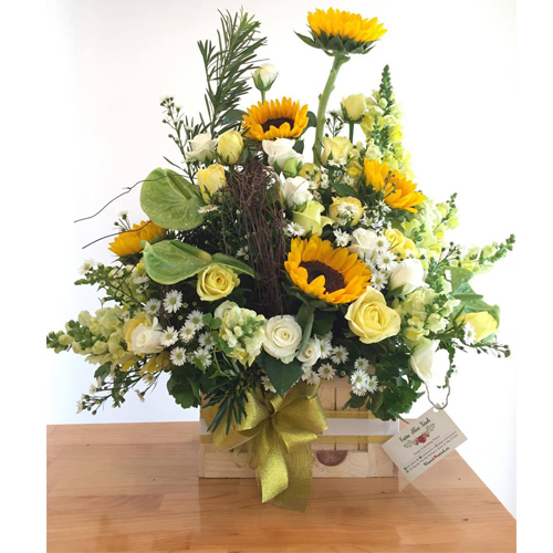 Món quà sinh nhật ý nghĩa - Lẵng hoa đẹp dành tặng bạn trong ngày sinh nhật