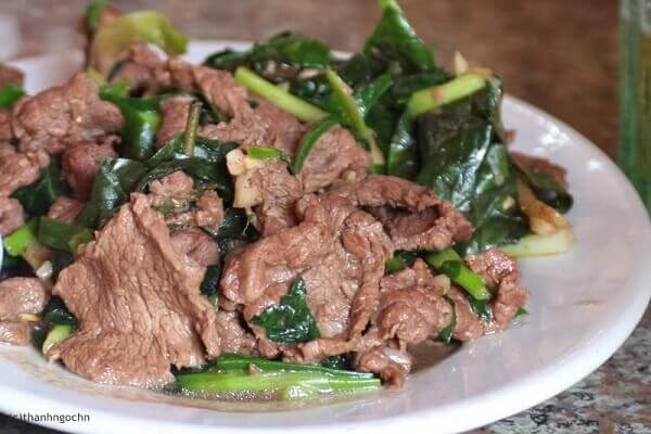 Cách chữa thoái hóa đốt sống cổ bằng lá lốt như thế nào