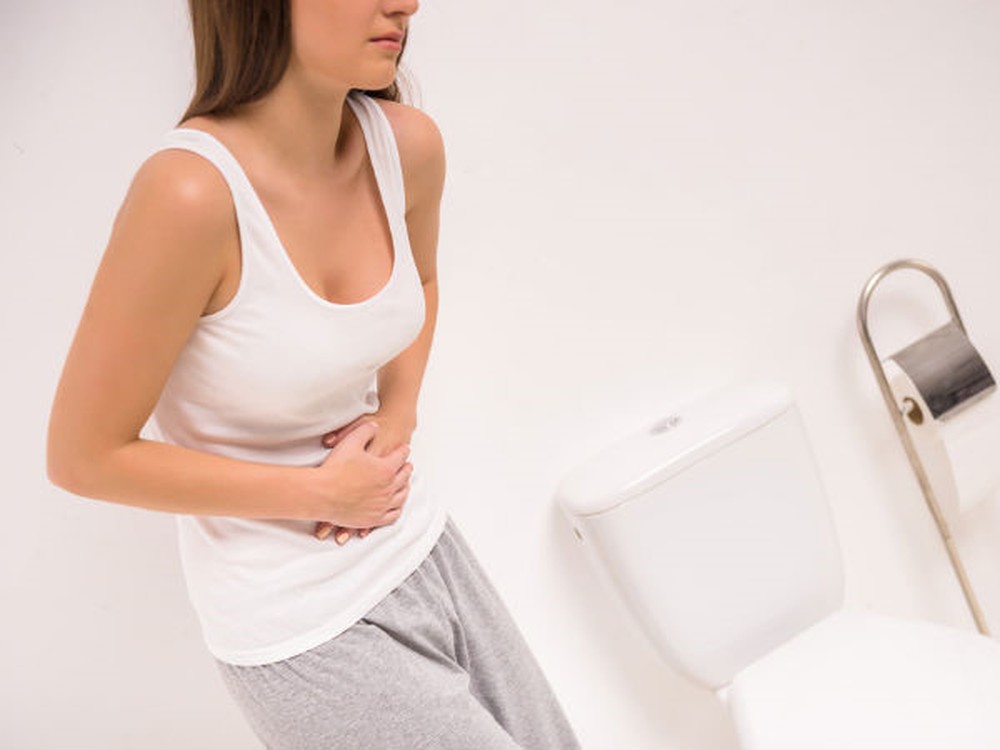 Cách chữa viêm đường tiết niệu ở nữ giới như thế nào