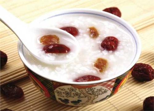 Đau dạ dày có nên ăn xôi không và cách phòng bệnh ra sao