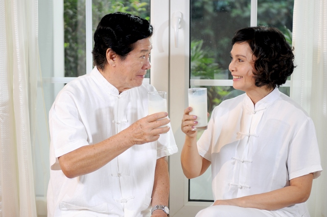 Người bị bệnh tim nên uống sữa gì tốt cho bệnh