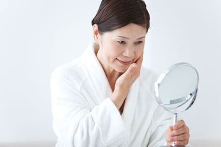 Triệu chứng tiền mãn kinh và cách điều trị ra sao