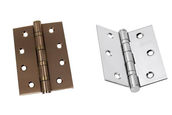 Kiểm tra bản lề két sắt và các bộ phận cơ khí là điều rất quan trọng