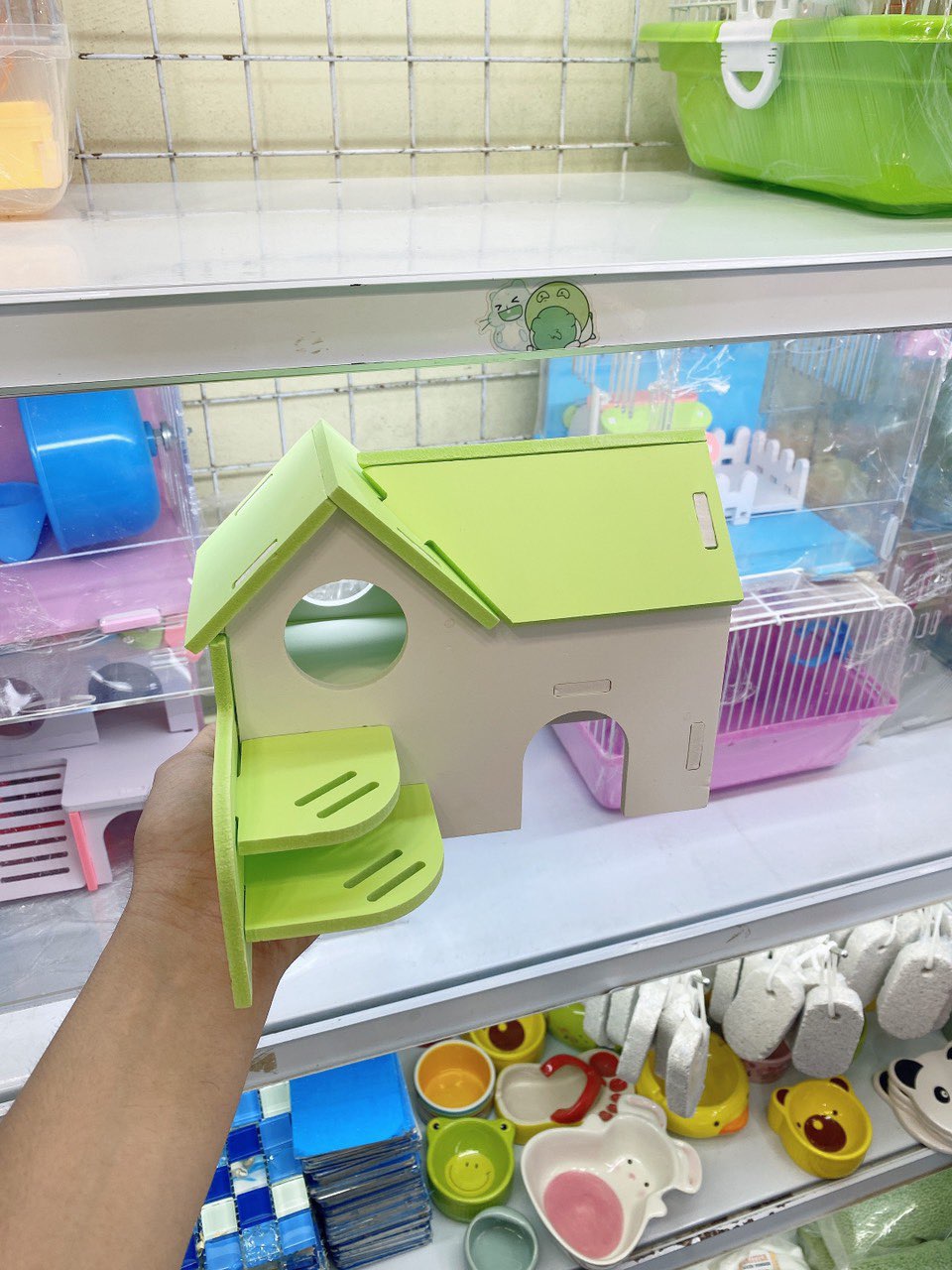 Nhà gủ lâu đài chữ L