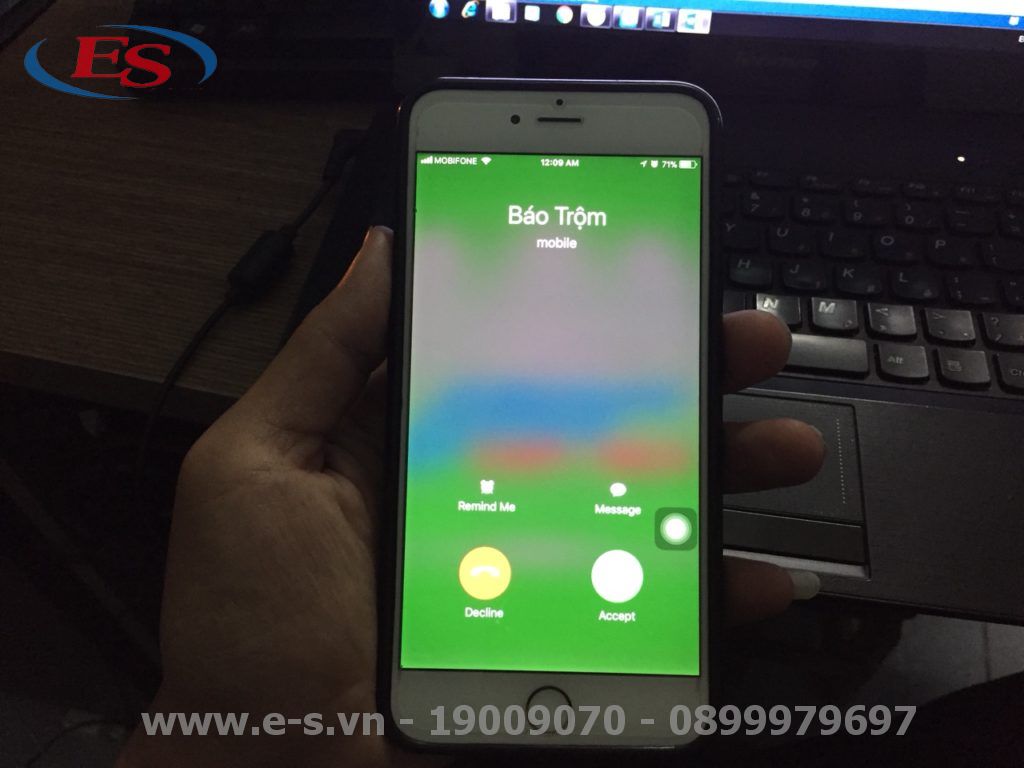 Khi có trộm thiết bị tự động gọi và nhắn tin vị trí bị đột nhập