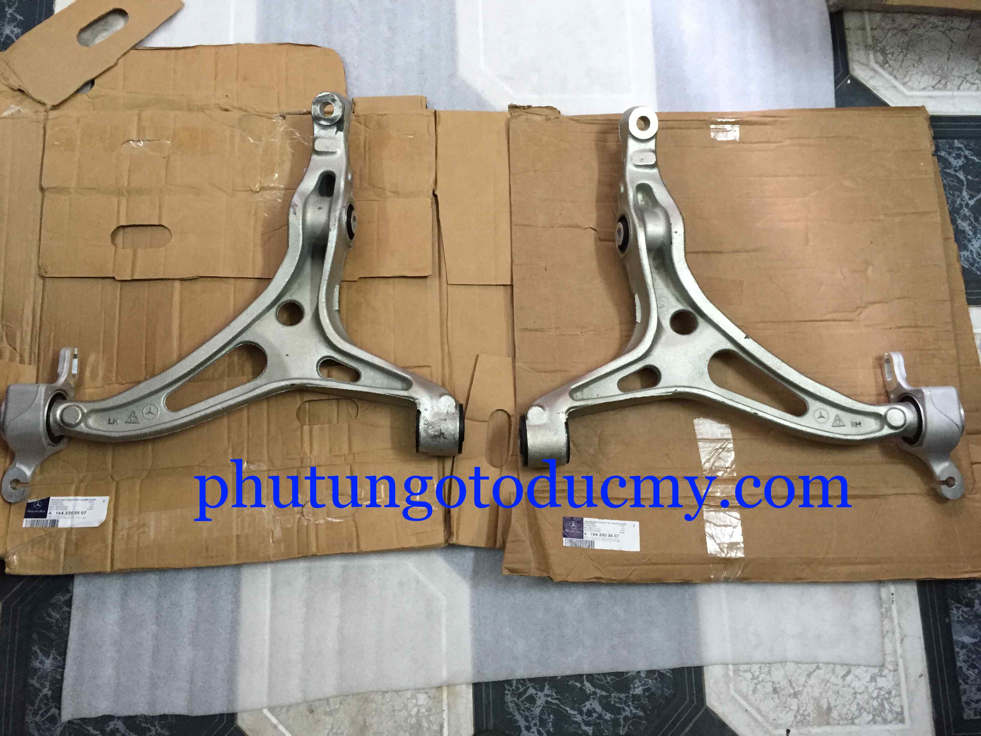 Càng a trước Mercedes GL450,GL550,ML320,ML350 W164- A1643303507