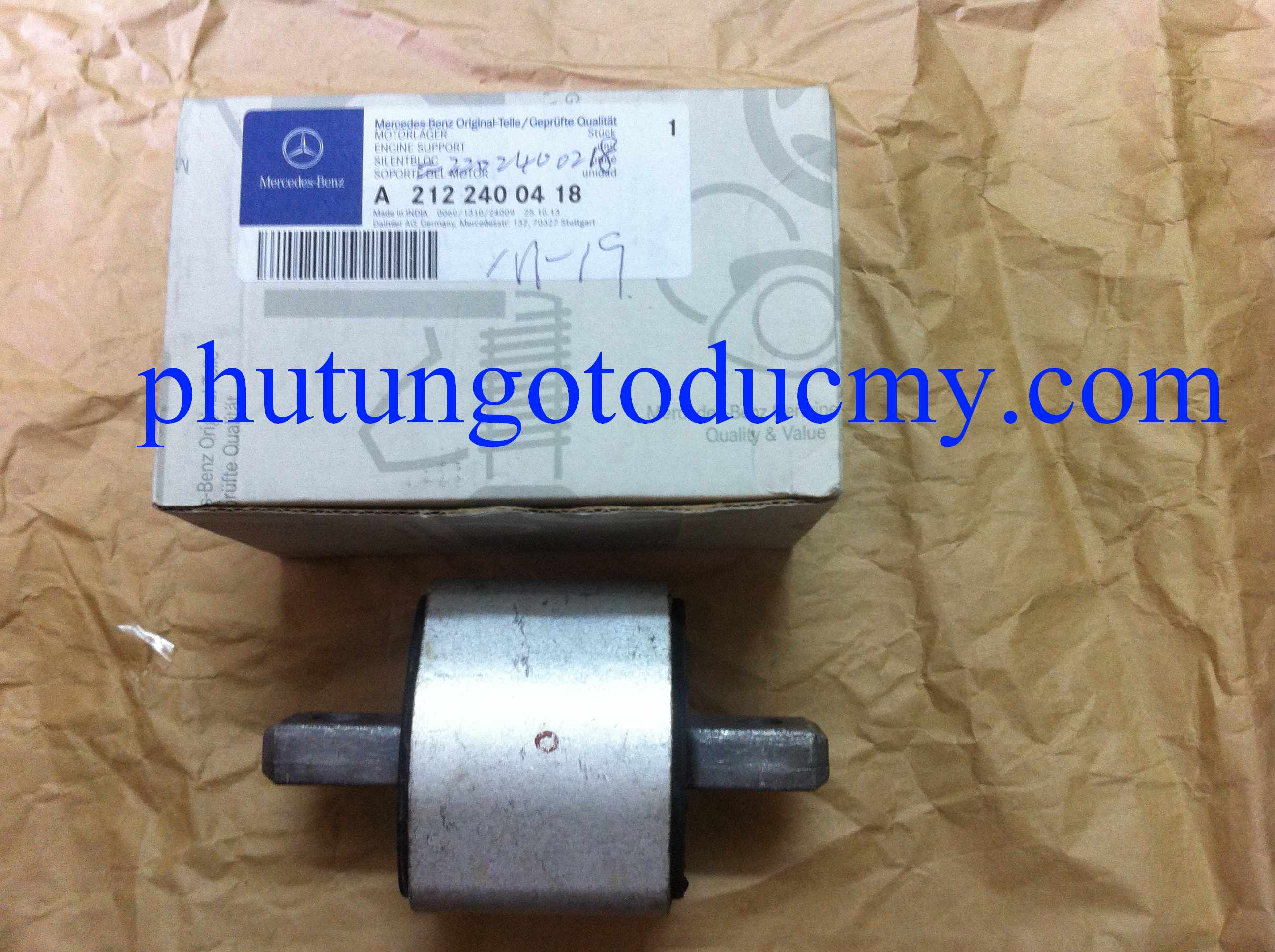 Cao su chân hộp số Mercedes C Class W203,E class W211- A2122400318