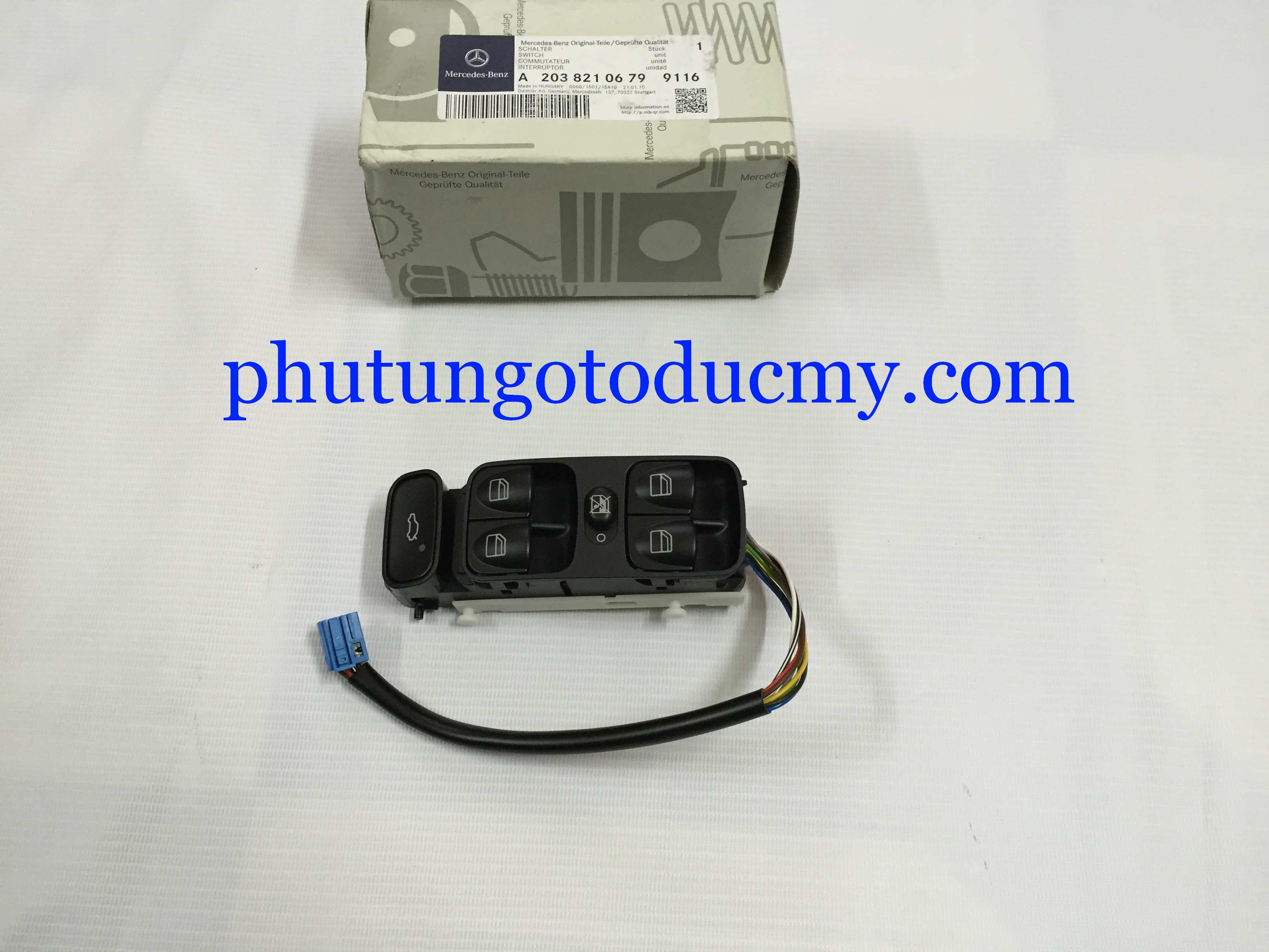 Công tắc lên kính Mercedes C180,C200,C240,C280 W203- A2038210697