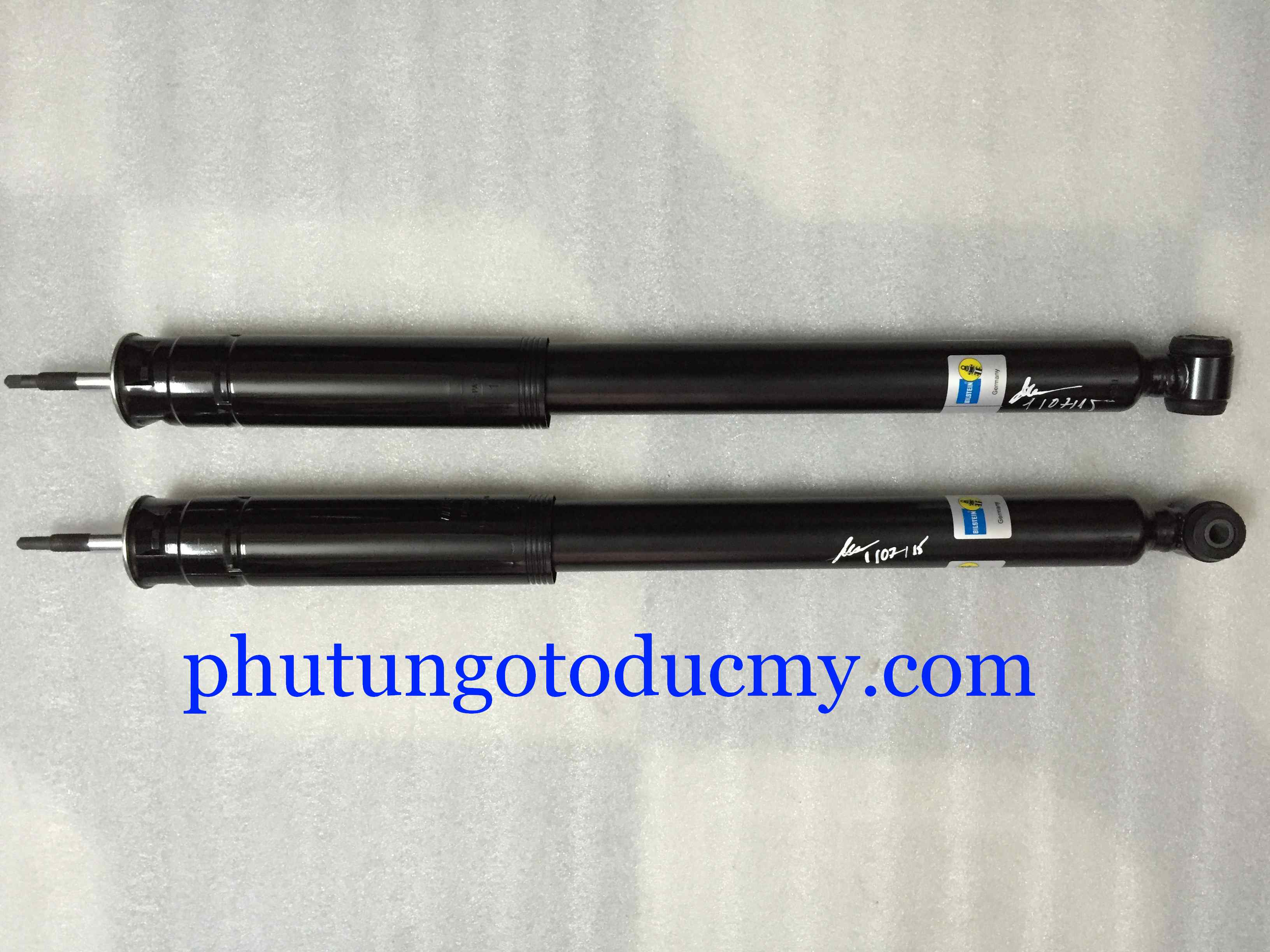 Giảm xóc sau Mercedes C180,C200,C240,C280 W203- A2033200156