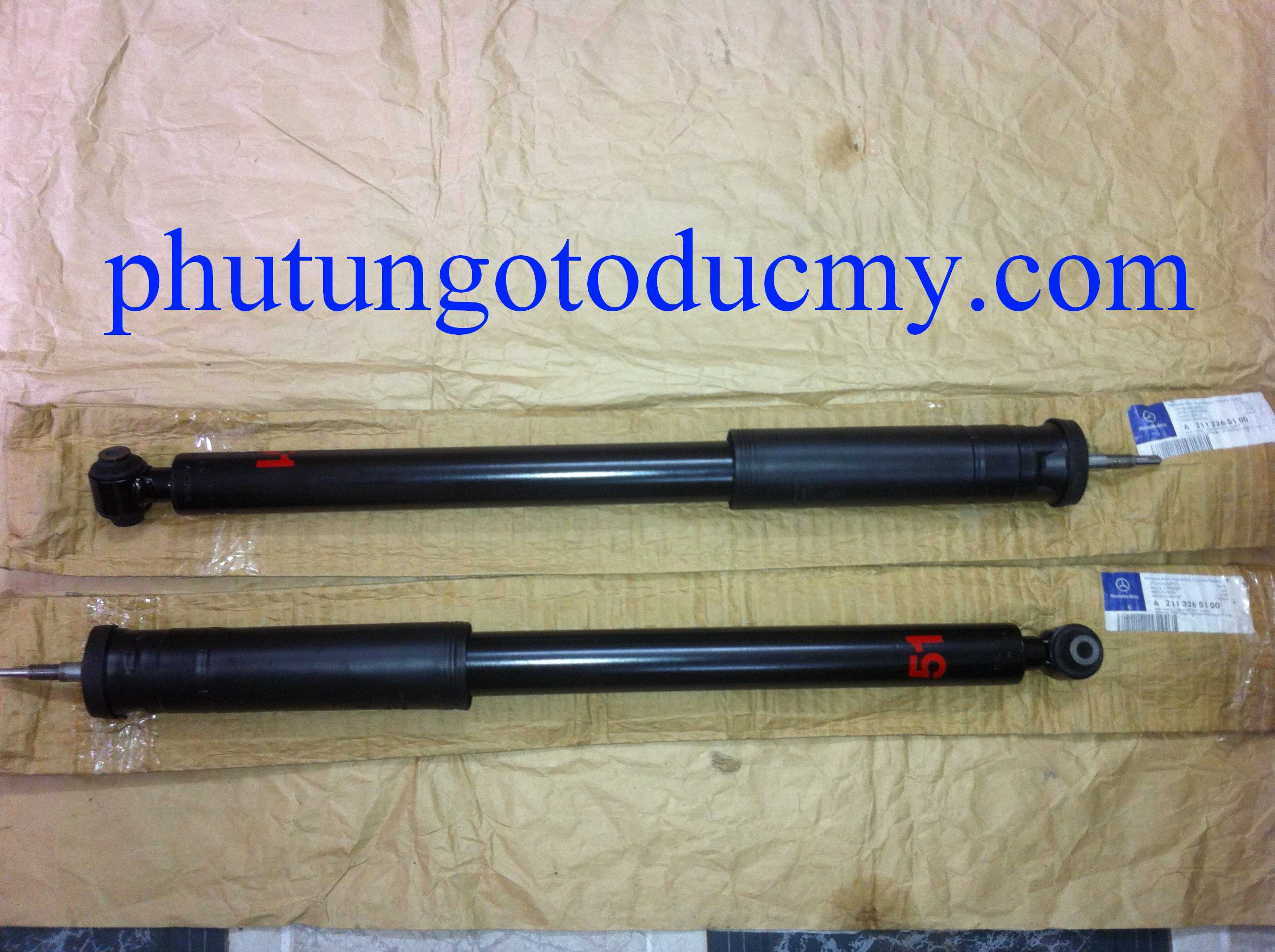 Giảm xóc sau Mercedes E200,E240,E280 hàng OEM W211-A2113265100