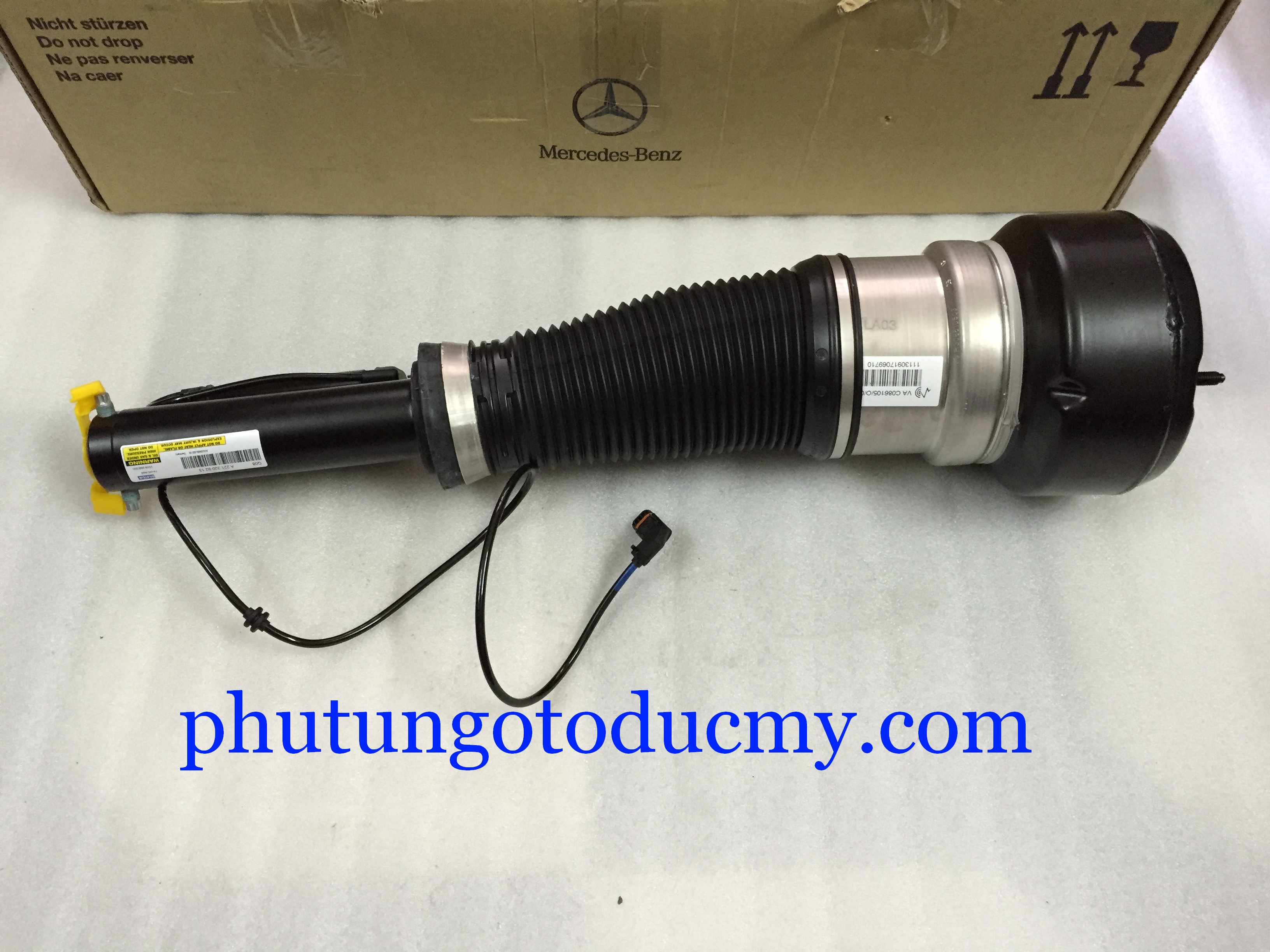 Giảm xóc trước Mercedes S350,S500,S550 W221- A2213209313