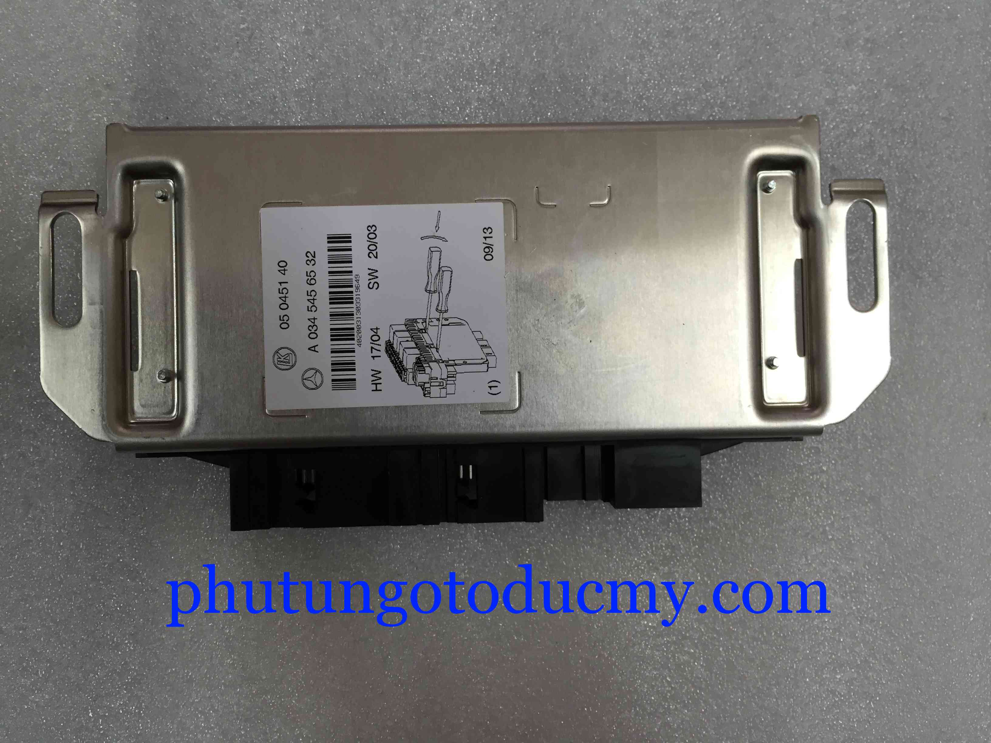 Hộp SAM trước Mercedes S320,S500 W220- A0345456532