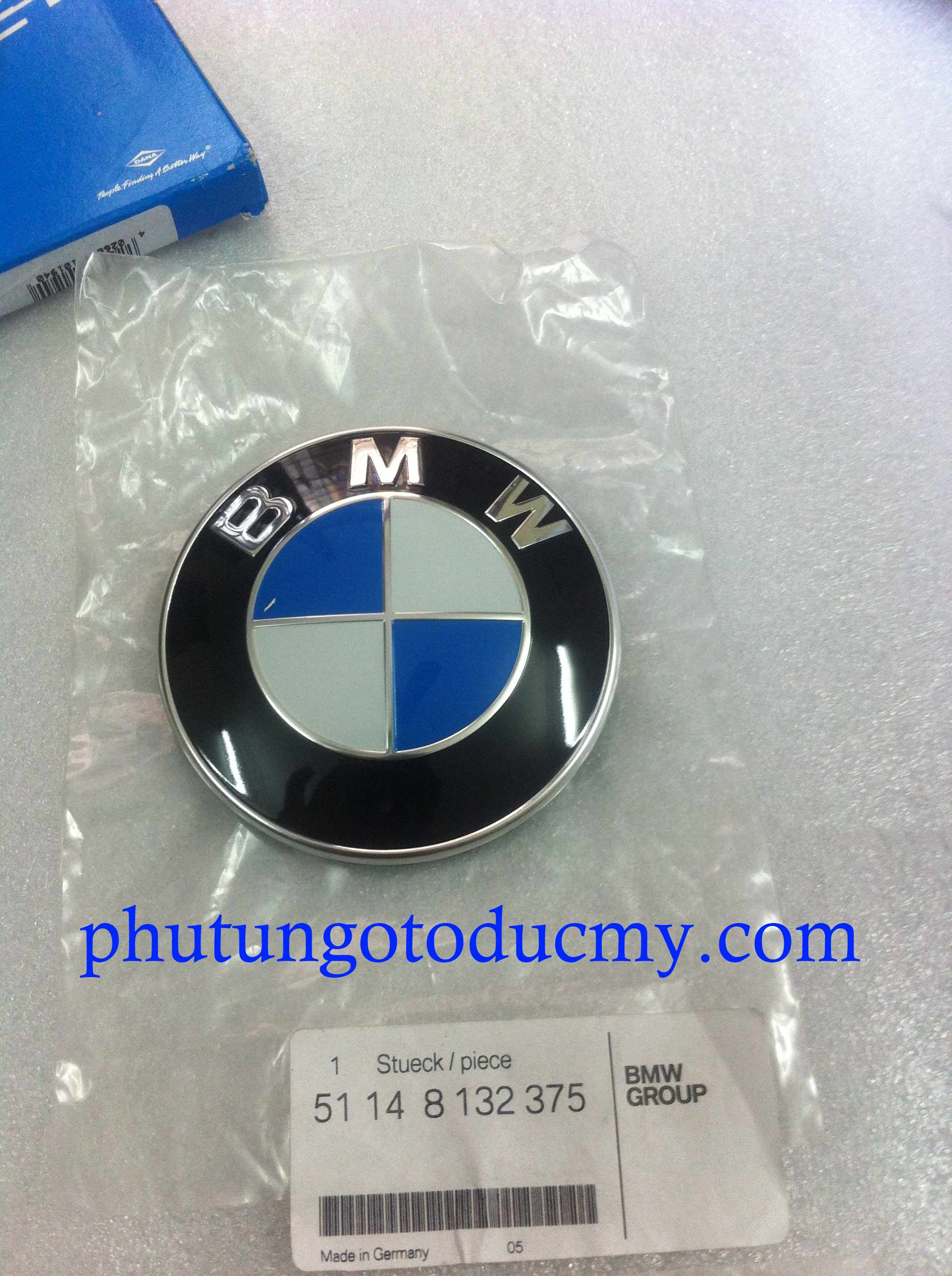 Logo cốp sau BMW 318i,325i,520i,525i- 51148132375