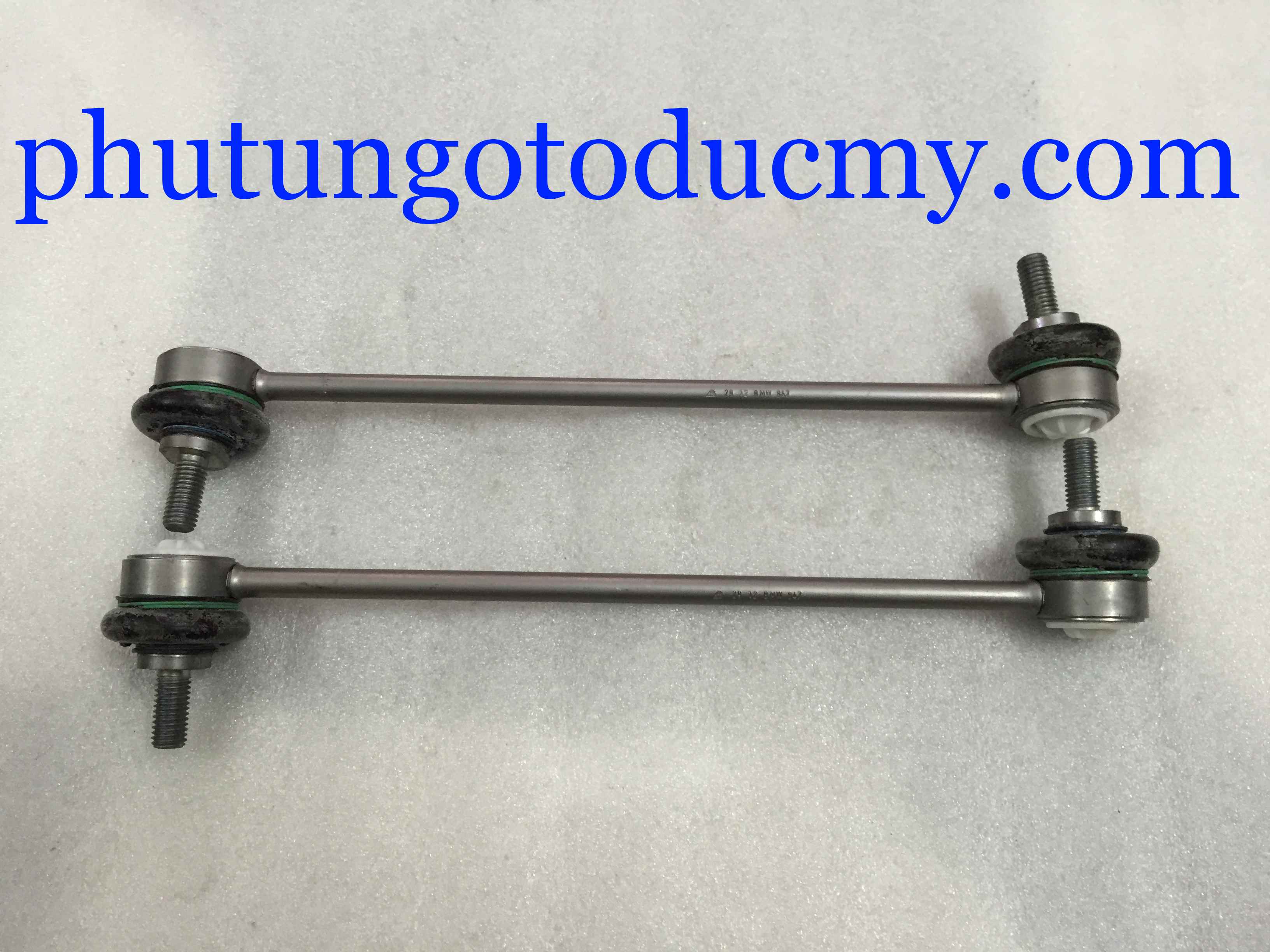 Rotuyn cân bằng trước BMW 318i, 325i E46- 31356780847