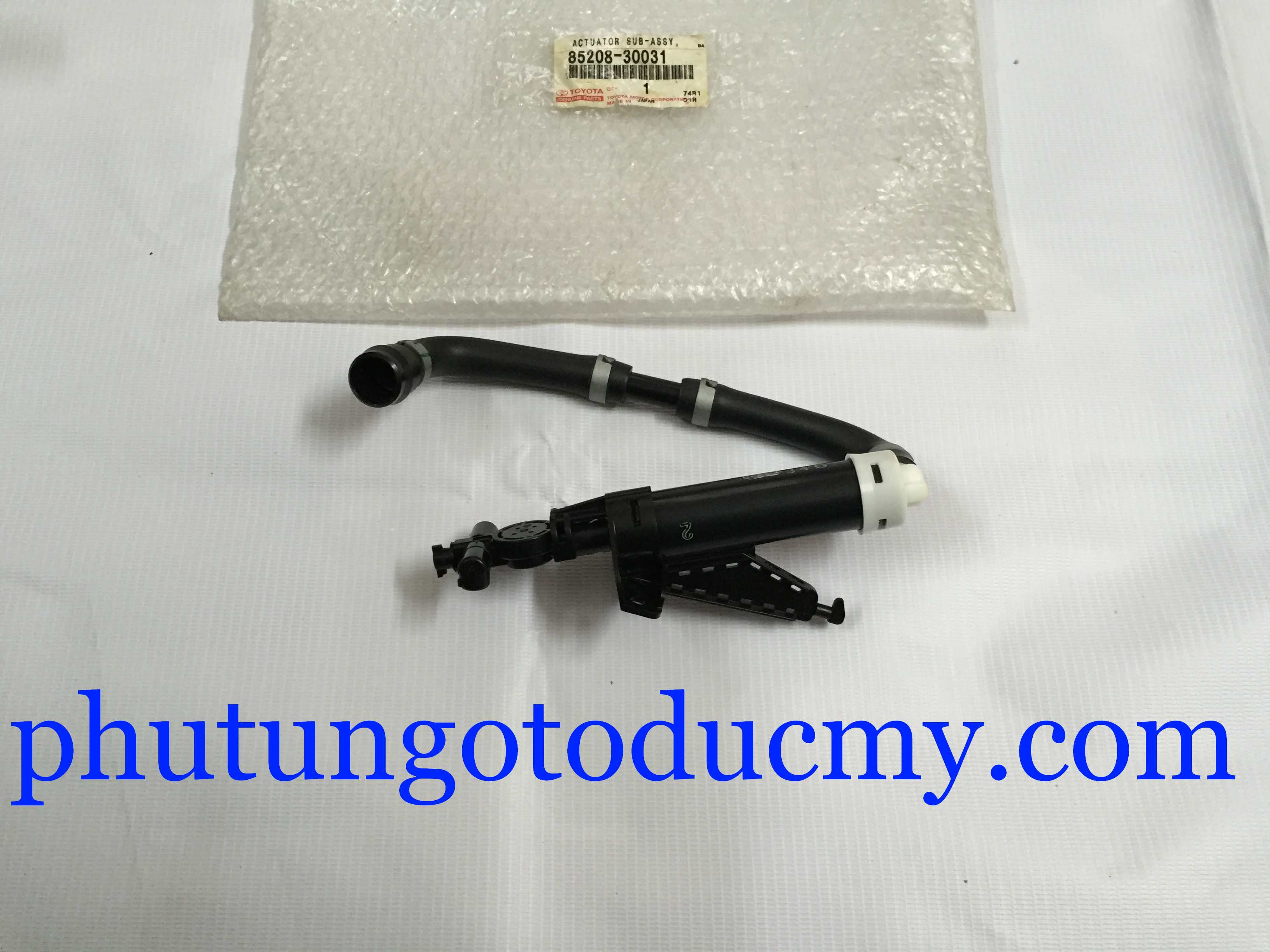 Vòi phun nước rửa đèn Lexus GS300/350/450h , 85208-30031