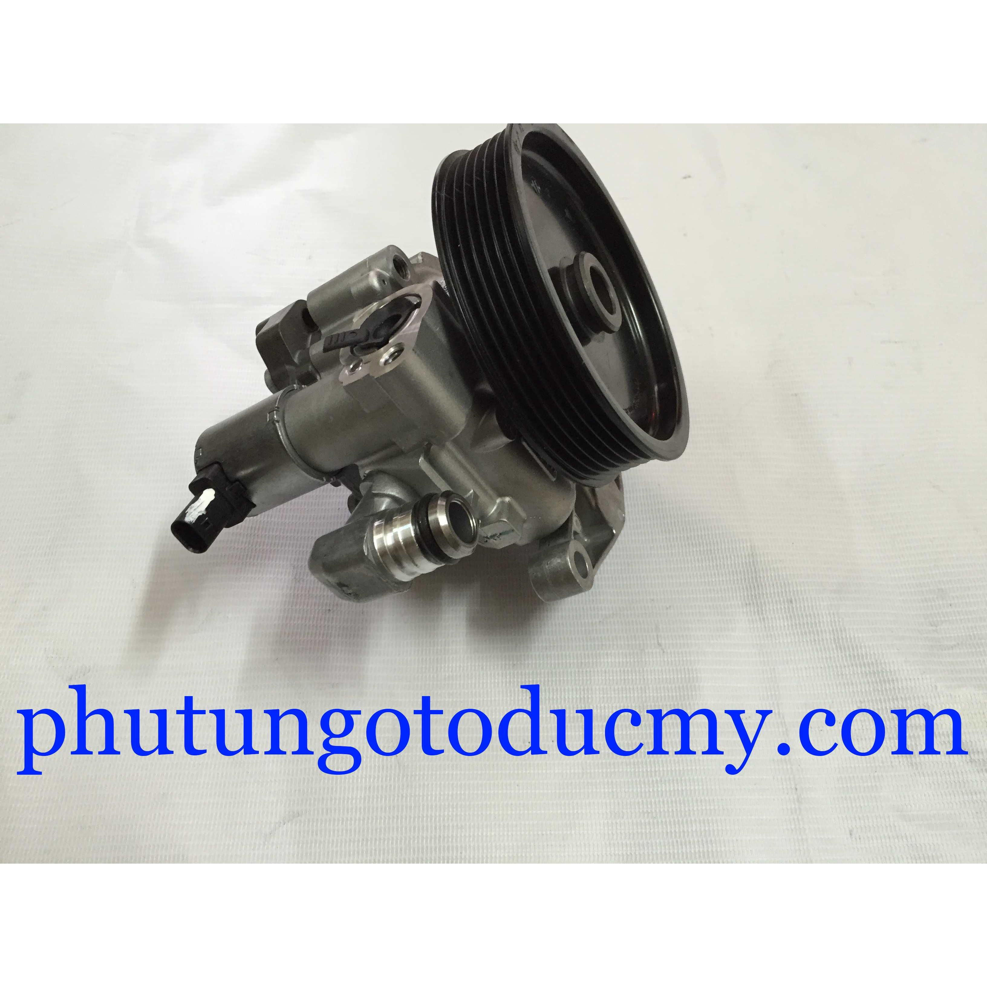 Bơm trợ lực lái Mercedes C300 W204 - A0054668101