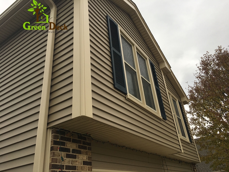 Gỗ nhựa ốp tường mặt tiền biệt thự nhà vườn