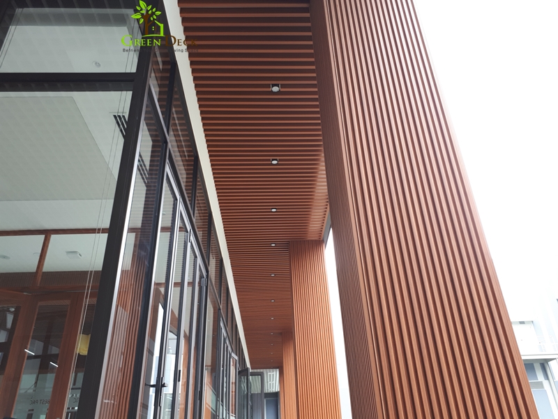 Nan gỗ nhựa ốp cột