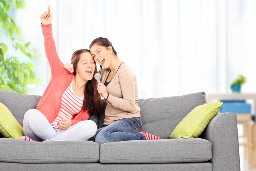 6 lợi ích của việc hát karaoke mỗi ngày