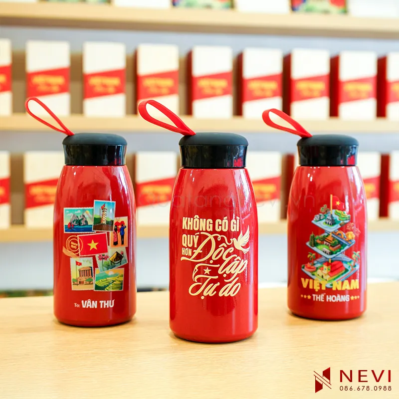 bình giữ nhiệt kiểu dáng đẹp, giá tốt, được in khắc cẩn thận theo yêu cầu, cung cấp bởi Quà tặng Nevi
