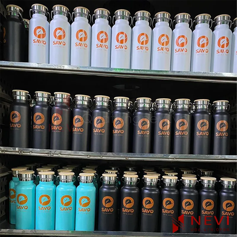 xưởng in ấn giá rẻ toàn quốc, in ấn bình giữ nhiệt có quai xách số lượng lớn tại Quà tặng Nevi