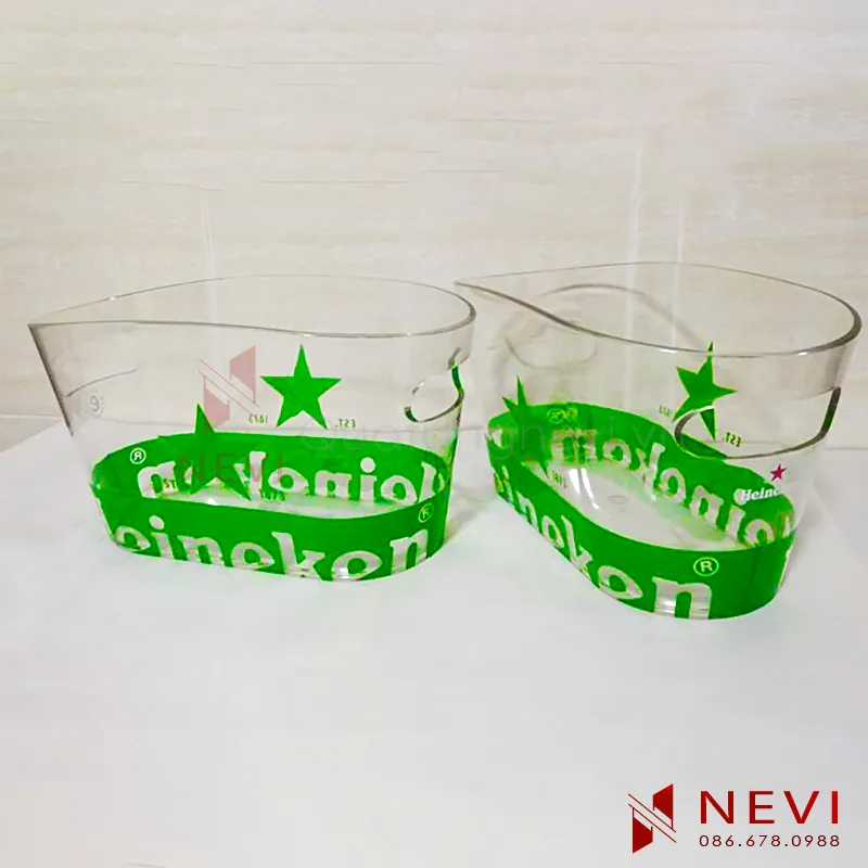 mẫu xô đá ướp bia rượu bằng nhựa trong suốt in logo by quà tặng nevi