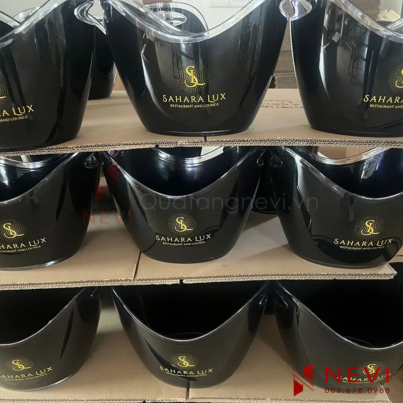 địa chỉ sản xuất Xô đựng đá bằng nhựa ướp lạnh rượu vang