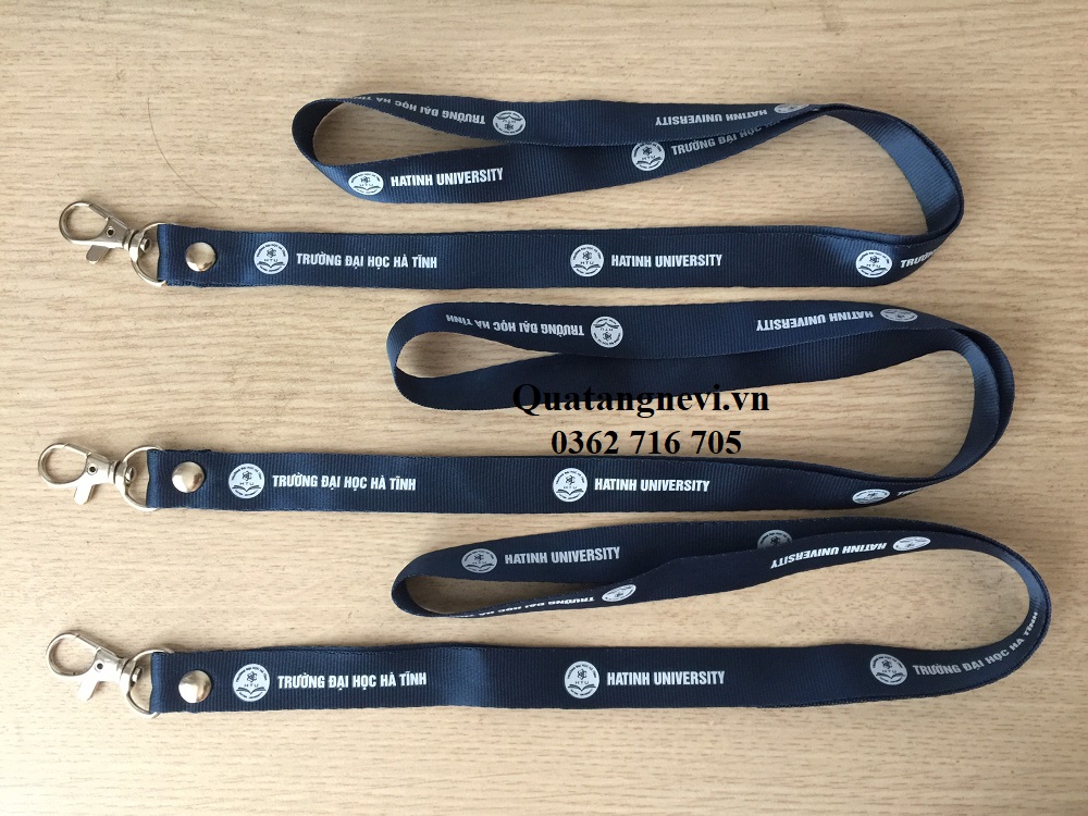 dây đeo thẻ nhân viên in nổi logo 2