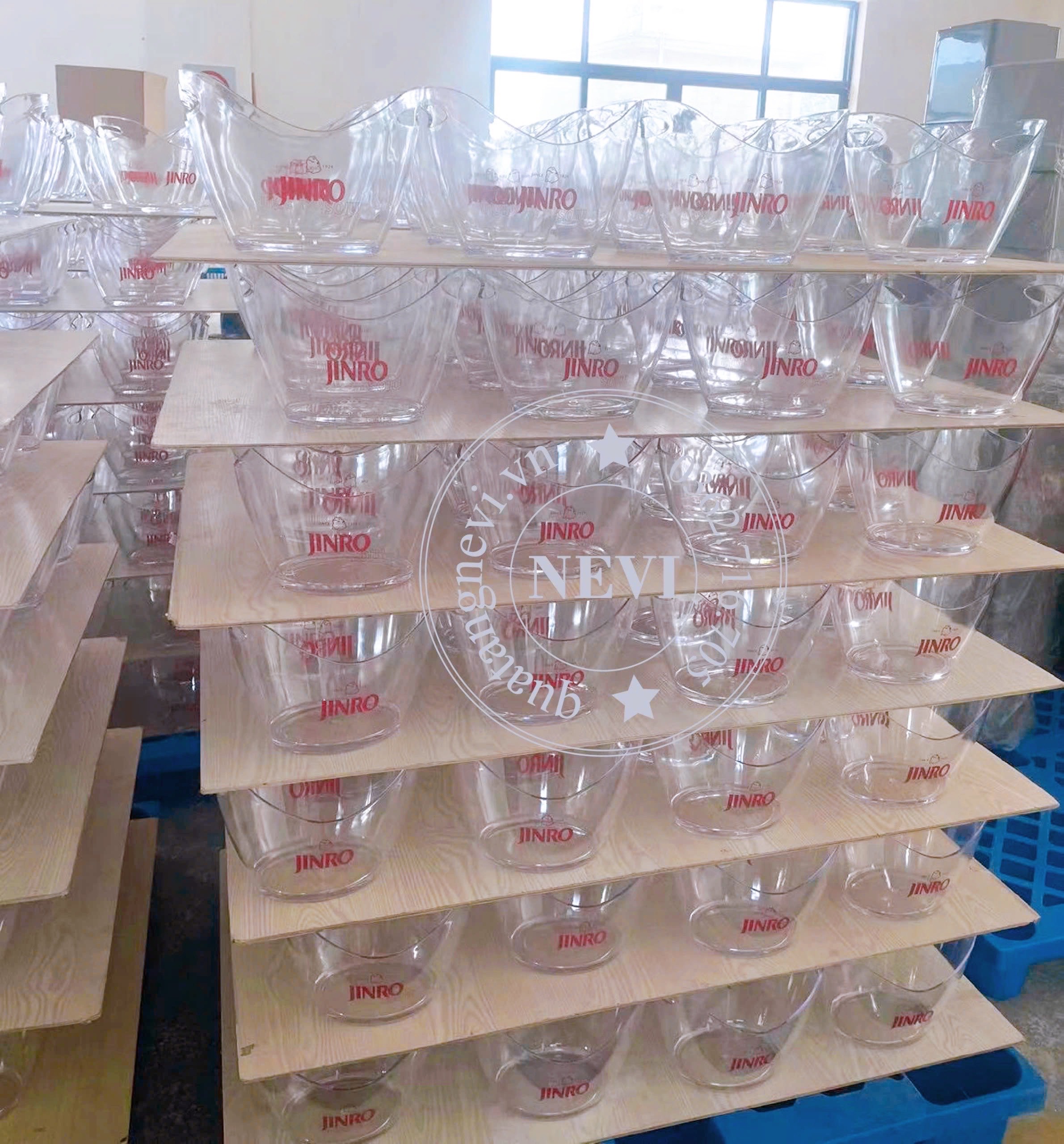 sản xuất xô đá cao cấp